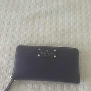 Kate spade wallet blue leather with 3 section zipper pocket 6 card slots